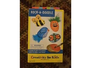 NEW- Creativity for Kids Craft Kit- Rock-a-Doodle - Paint 5 Pebble Pets GIFT